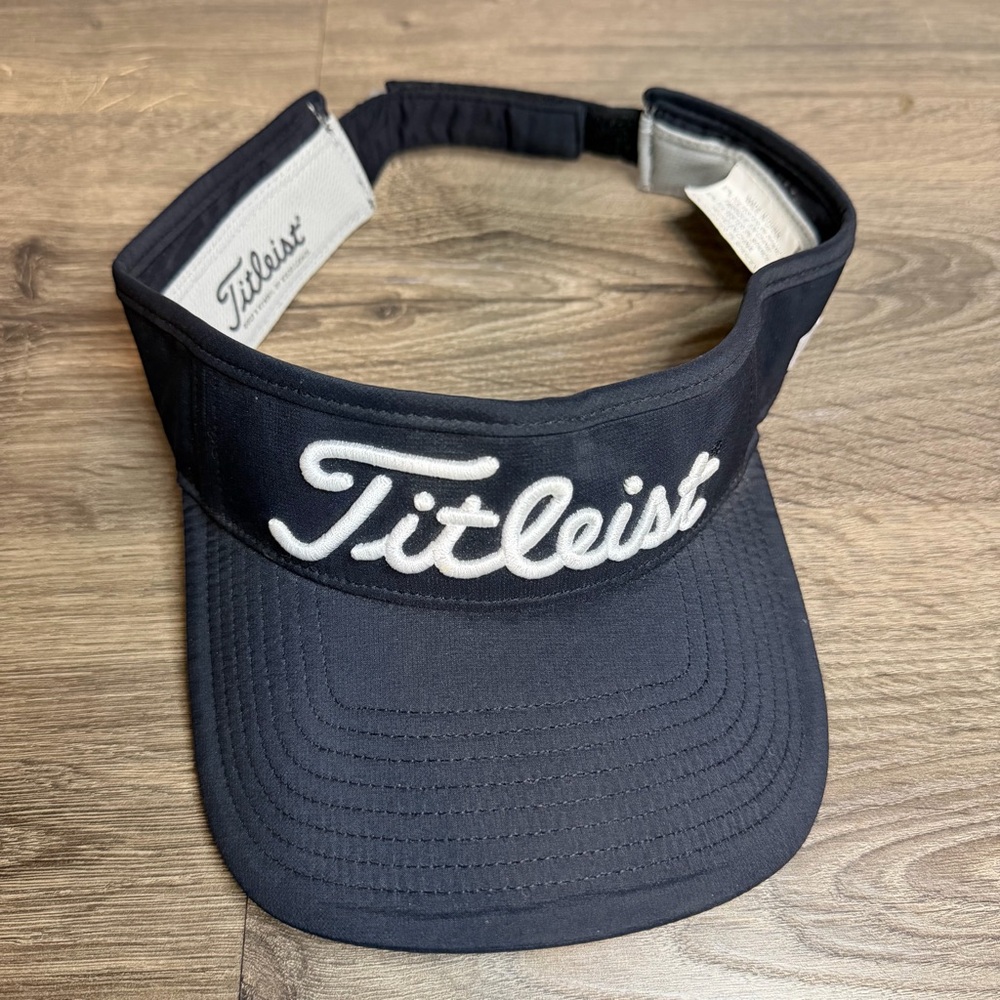 Titleist Black Golf Visor